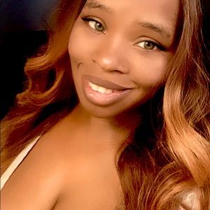 Meet your Posher, tawanda_thrifts!